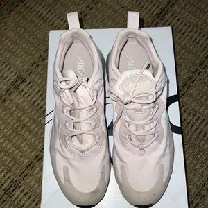 Pink NIKE airmax 270 react 💕✨